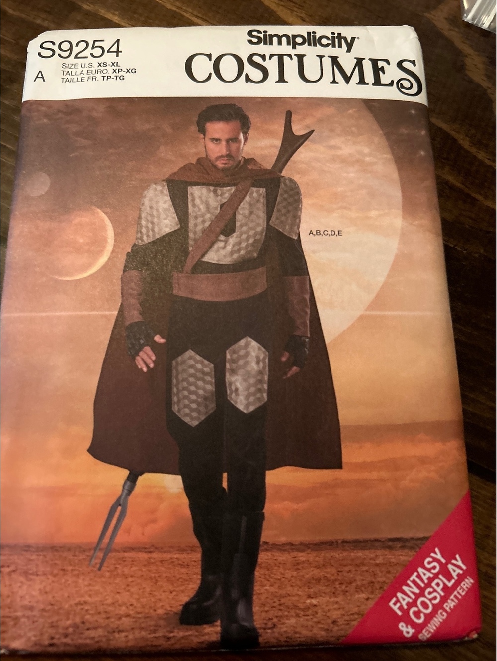 Simplicity S9254 Men's Fantasy & Cosplay Costume Sewing Pattern Size XS-XL